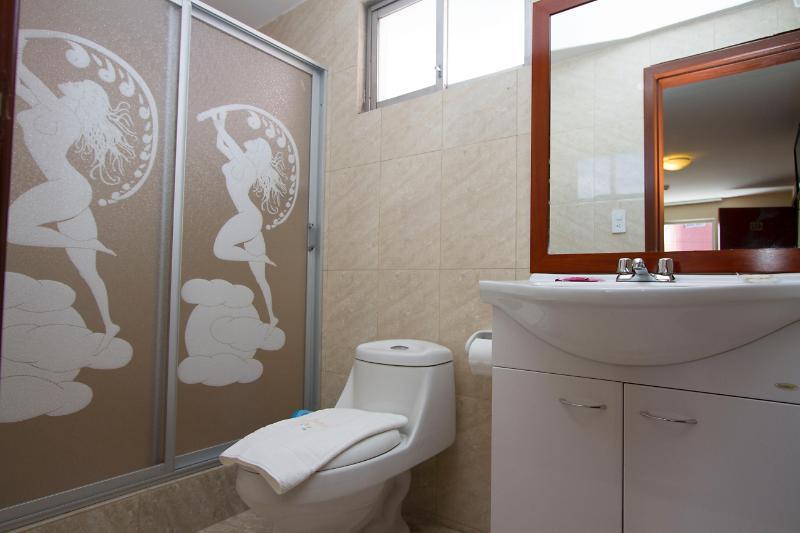 Hotel Lottus Кіто Екстер'єр фото