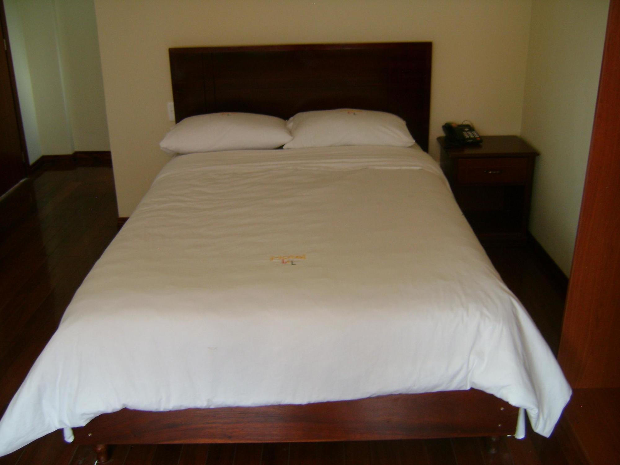 Hotel Lottus Кіто Екстер'єр фото