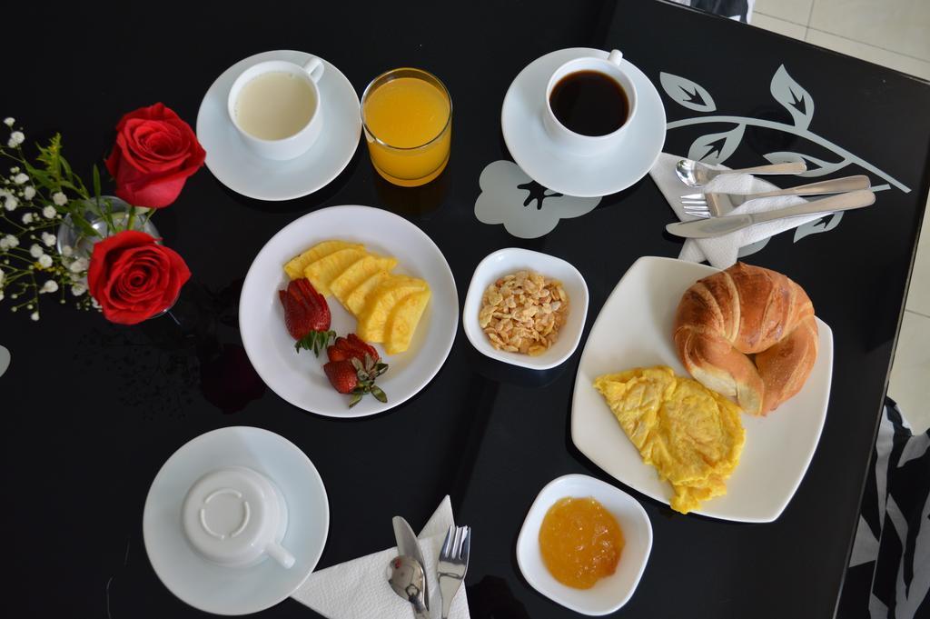 Hotel Lottus Кіто Екстер'єр фото