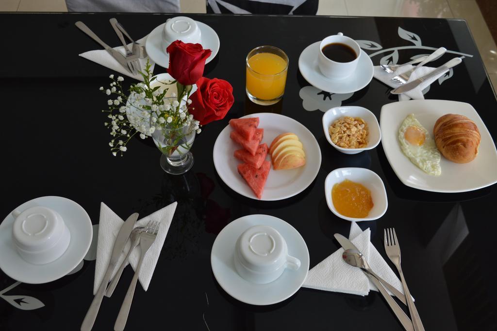 Hotel Lottus Кіто Екстер'єр фото